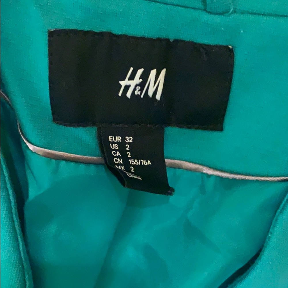 Blazer - Picture 2 of 5